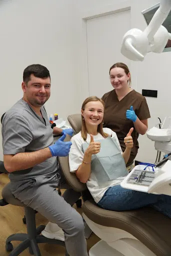 Gabinet Stomatologiczny DOKTOR DENT | Leczenie kanałowe. Leczenie pod mikroskopem. Protetyka. Wybielanie. Implanty. Chirurgia